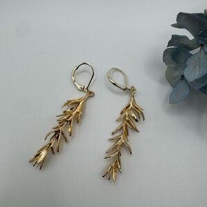 Elegant Gold Leaf Drop Earrings